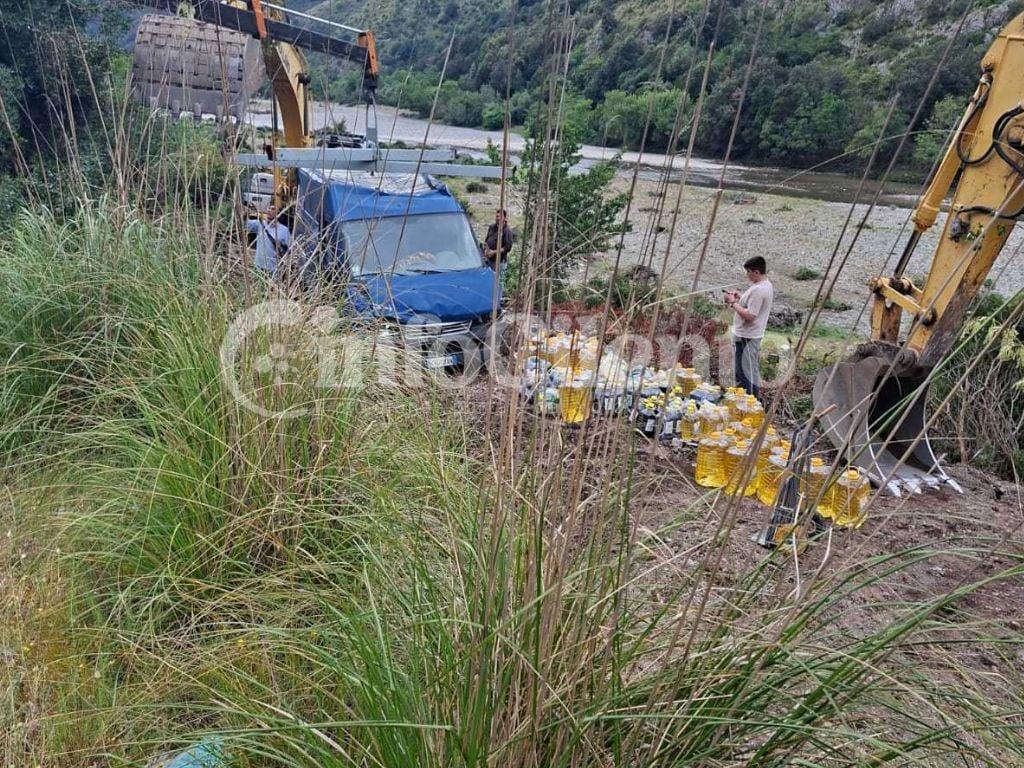 Paura sulla Mingardina: furgone sbanda e finisce fuori carreggiata, soccorso il conducente