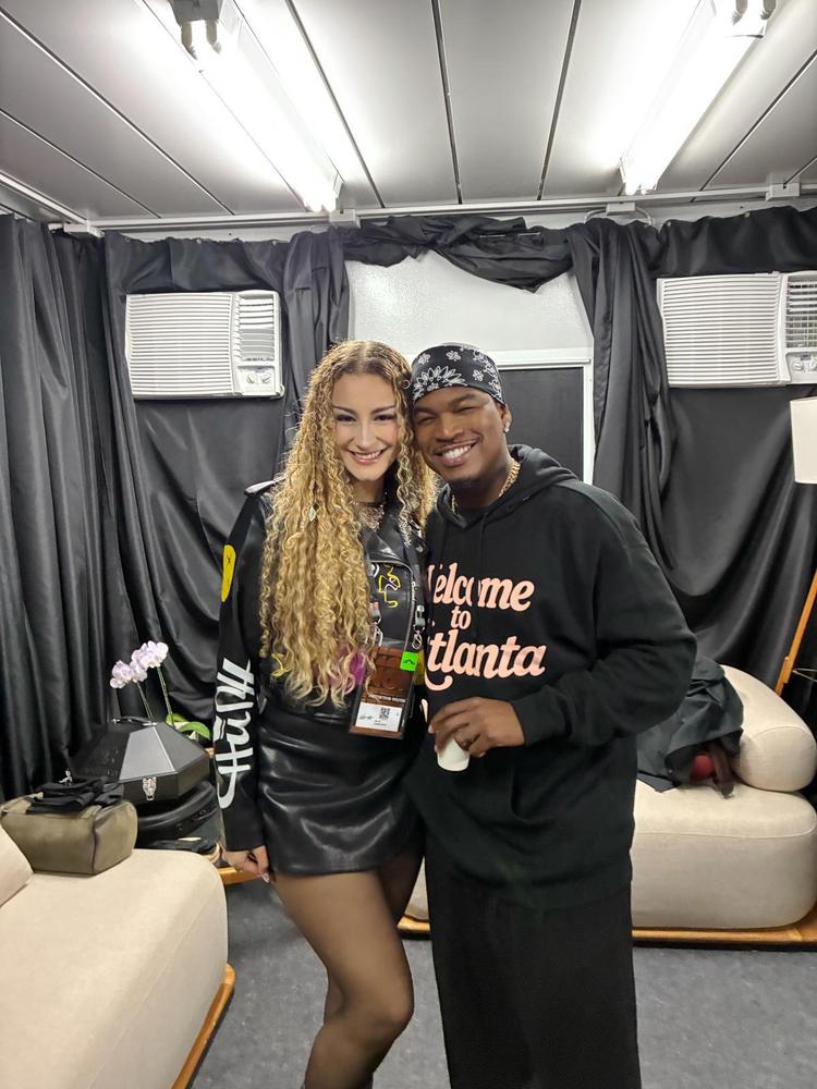 Ne-Yo convida BELLI para acompanhar seu show no Rock in Rio