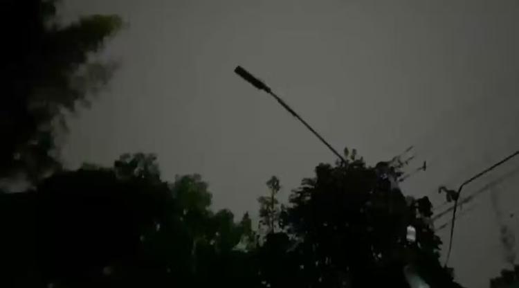 Moradores denunciam falta de iluminação em ruas do Centro de Petrópolis