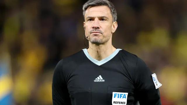 Árbitro da estreia do Brasil apitou final da Champions e teve nome envolvido em caso policial
