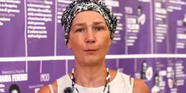 "Togliti il foulard, fai schifo", ma la consigliera Roberta Vallacchi è in cura per un tumore