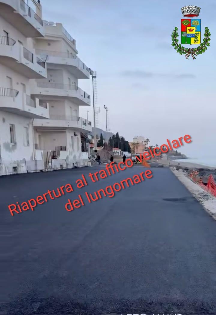 ATTENZIONE ⚠️ APERTURA AL TRAFFICO VEICOLARE  DEL LUNGOMARE  🌈Era un obiettivo che ci eravamo prefissati. Anche nei gio...