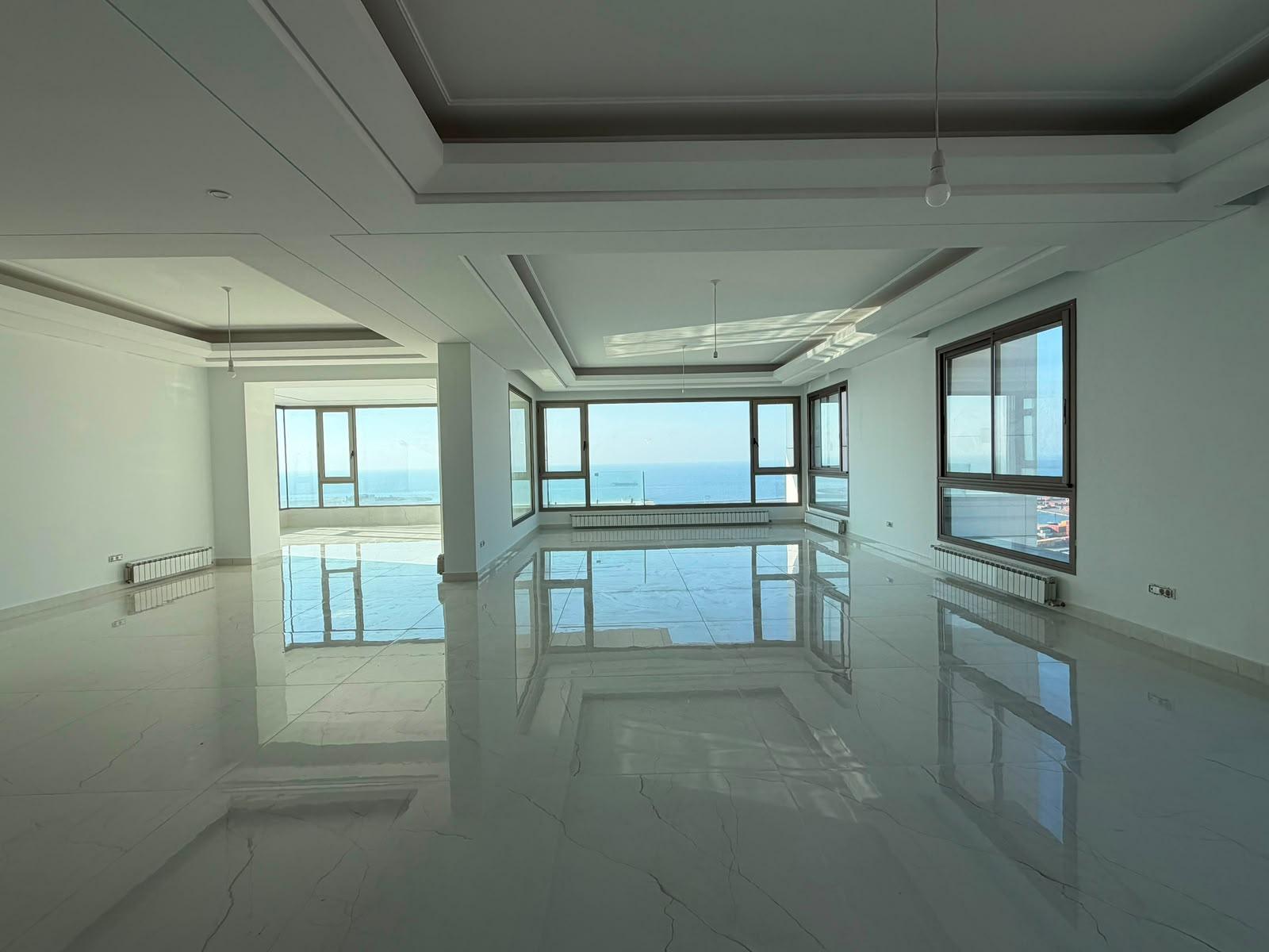 For Sale: Apartment in Achrafieh