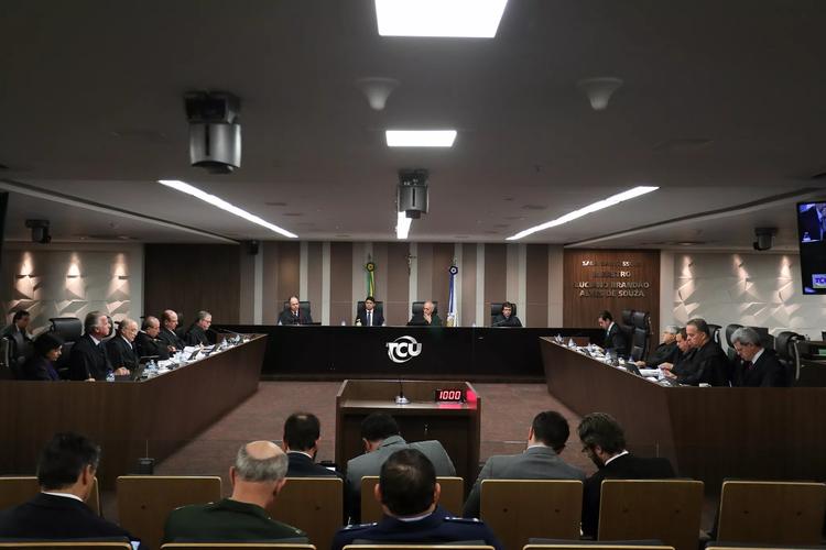 TCU cria penduricalho que pode elevar salários de servidores em até 15%; entenda