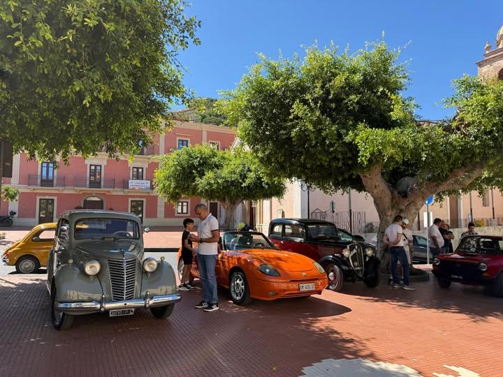 Grande partecipazione alla Mostra Auto d’Epoca che si è svolta a Gioiosa Marea nella centrale Piazza Cavour, dove oltre...