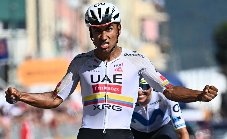 Giro d'Italia: Narvaez batte Mas in volata, vince l'11° tappa e fa tris