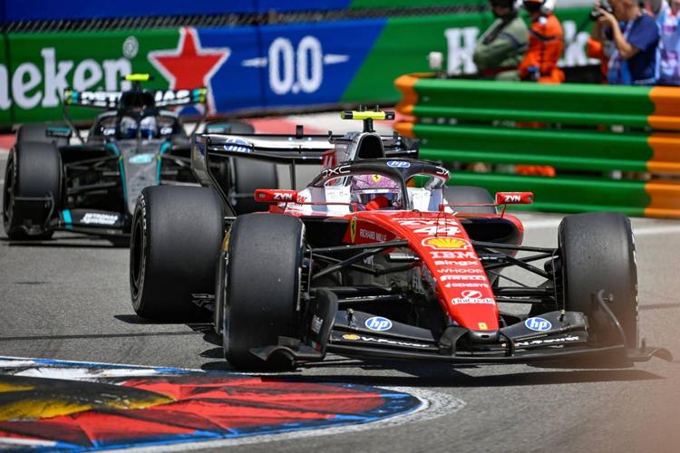 F1, le Ferrari volano: Hamilton e Leclerc davanti a tutti