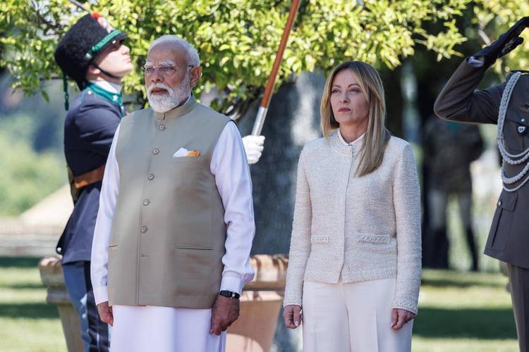 Meloni accoglie Modi a Roma. "Tra Italia e India partenariato strategico speciale"