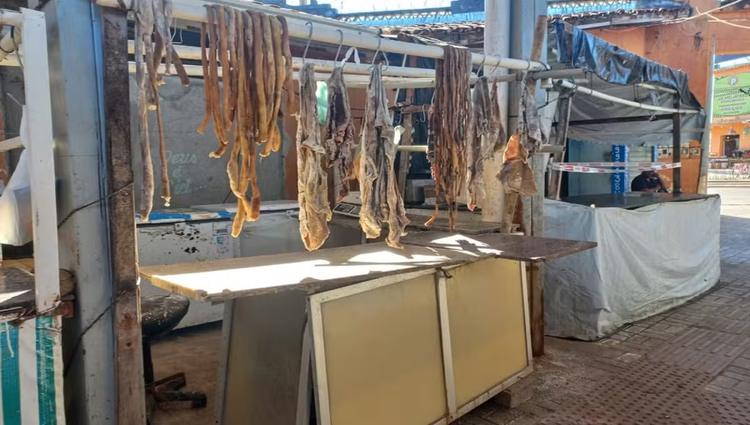 Fiscalização apreende 1,4 tonelada de produtos de carne em mercado de Almenara