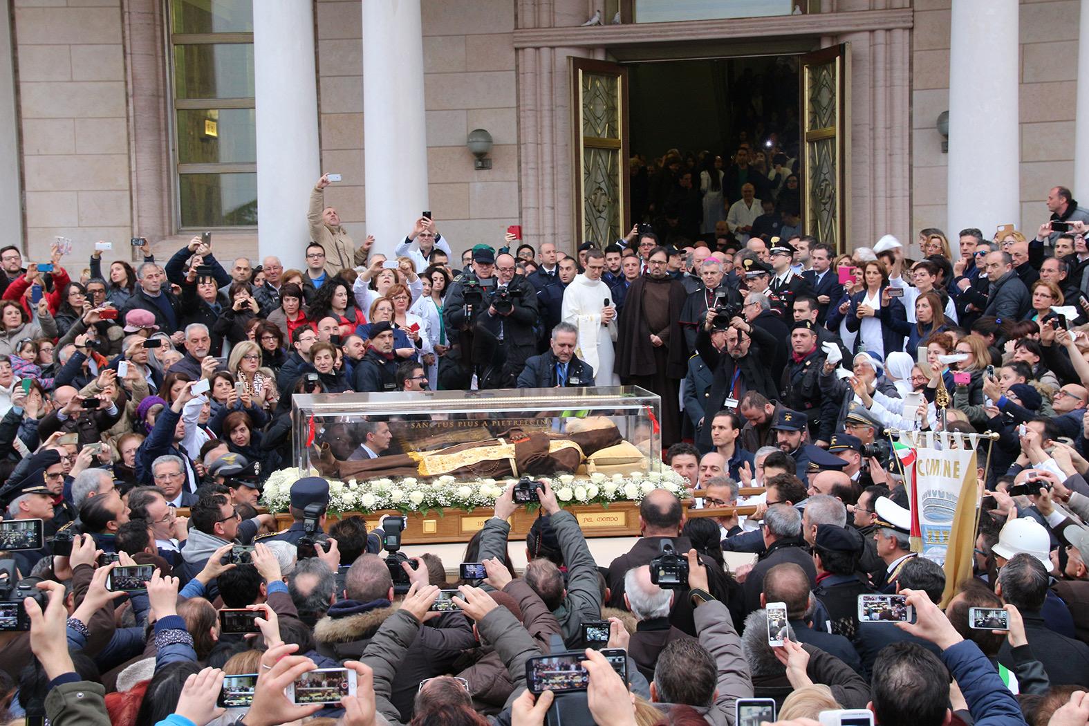 Casa Sollievo della Sofferenza, 70 anni di storia: il 5 maggio San Pio “ritorna” nel suo Ospedale