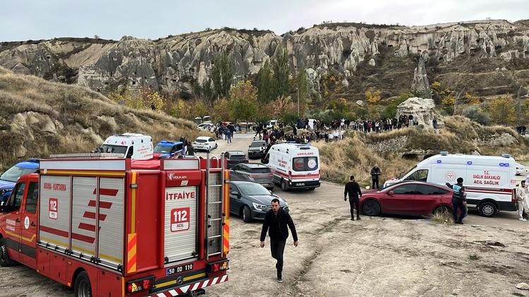 'Chaminés' desabam em principal ponto turístico da Capadócia, na Turquia, e deixam dois mortos