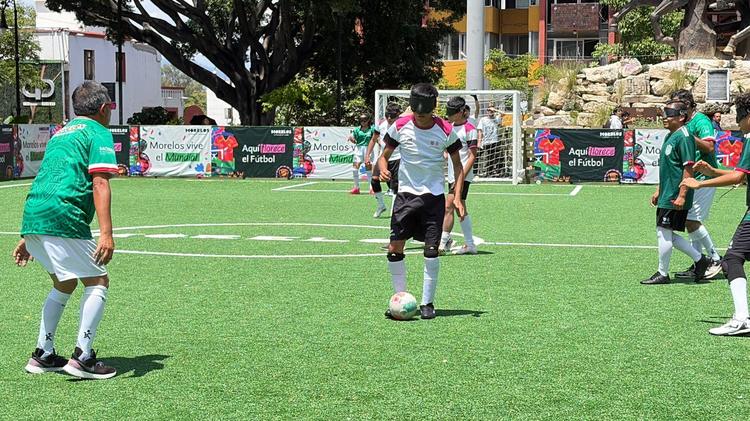 ¡Histórico! Morelos debuta con su primer partido de futbol para ciegos en Cuernavaca