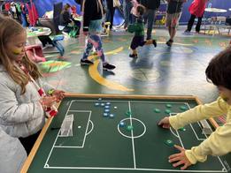 Celebrando 20 anos, Museu dos Brinquedos de BH prepara programação no clima da Copa do Mundo