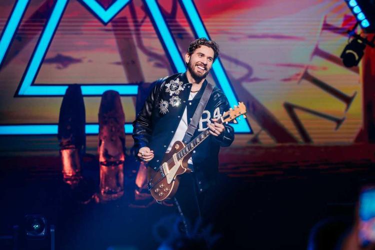 Gustavo Mioto faz história como primeiro brasileiro confirmado no palco principal do Stagecoach, maior festival country dos EUA