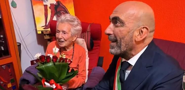 Bari, gli auguri del sindaco per i 106 anni di nonna Maria. Ecco tutti i centenari del capoluogo