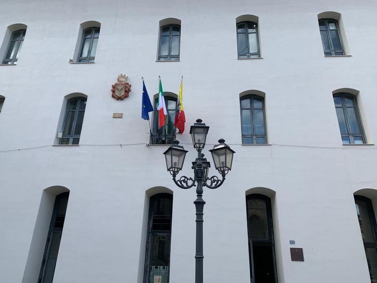 Sei un cittadino fuori sede ma vuoi esercitare il tuo diritto di voto? Anche sul sito del Comune di Cefalù trovi i modul...