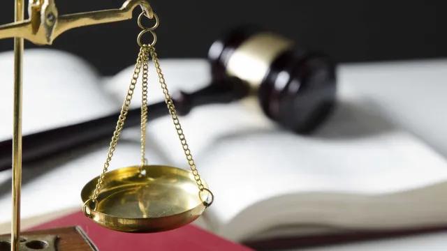 STJ: ministro afastado por assédio sexual, Buzzi mantém salário de R$ 100 mil com penduricalhos