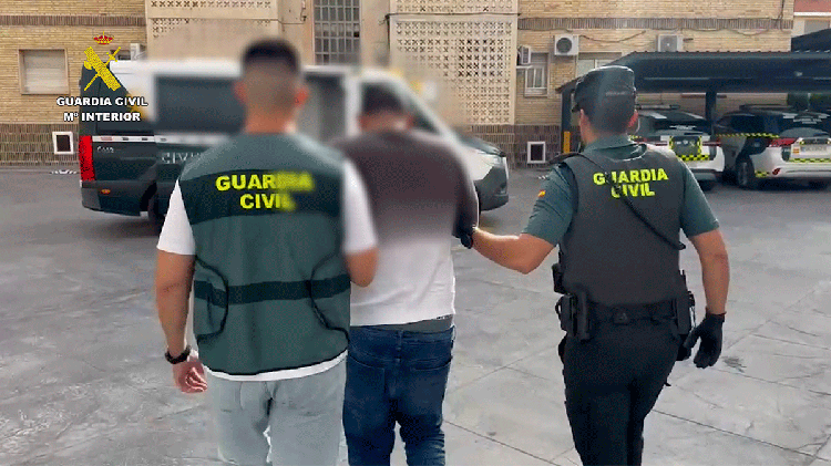 #Villena: Detenidos tres presuntos cogoteros gracias a un guardia civil fuera de servicio