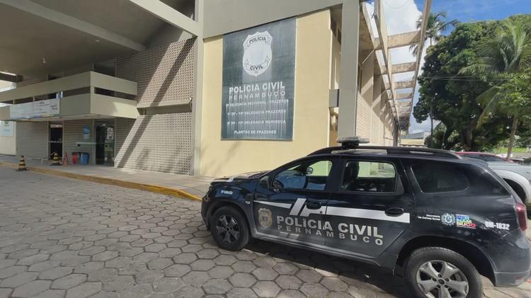 Homem é preso em flagrante por importunar sexualmente mãe idosa após invadir casa da vítima