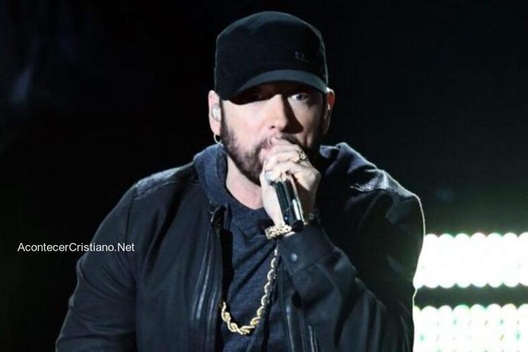 Rapero Eminem lanza una canción donde dice que Jesús es salvador y pastor
