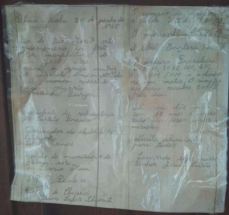 O que revela carta deixada por carpinteiro há 60 anos dentro de confessionário em SC