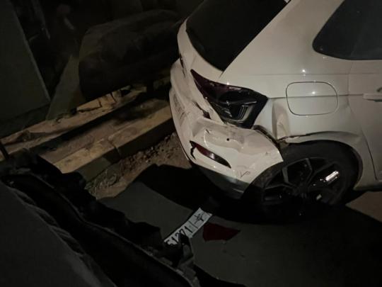 أسفر عن خسائر مادية كبيرة.. گارديان يتسبب في حادث اصطدام ثلاث سيارات بمراكش +صور