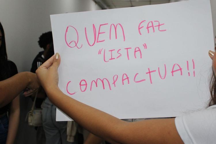 UFMT afasta 2º estudante investigado por suposta lista que classificava colegas como 'estupráveis'