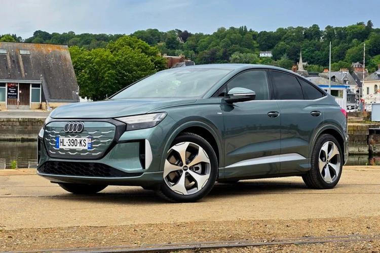 J’ai testé l’Audi Q4 e-tron&nbsp;: comment mon voyage de 300 km m’a coûté moins de 5&nbsp;€