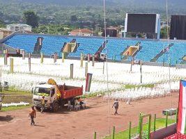 Papa in Guinea Equatoriale: l’attesa dei bambini di Malabo