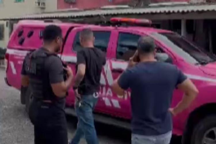 VÍDEO mostra prisão de sargento dos Bombeiros suspeito de agredir companheira em Belém