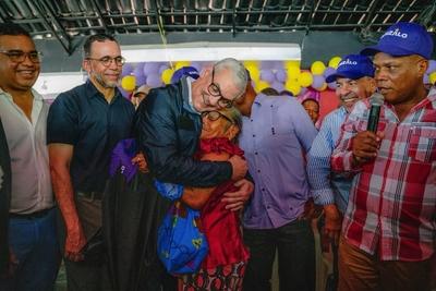 “Dinero abundante, accesible y barato”: Gonzalo Castillo promete apoyo a productores agropecuarios
