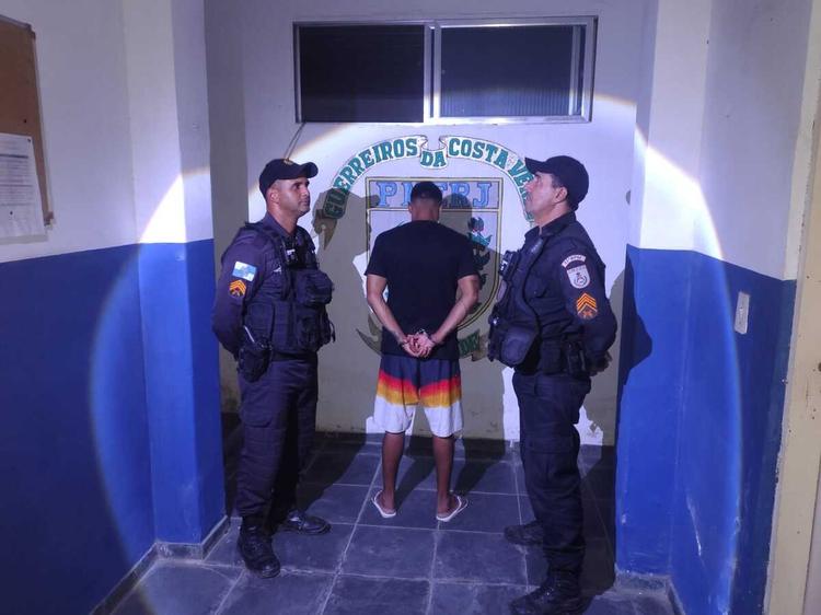 Foragido da Justiça é preso com drogas em Angra dos Reis