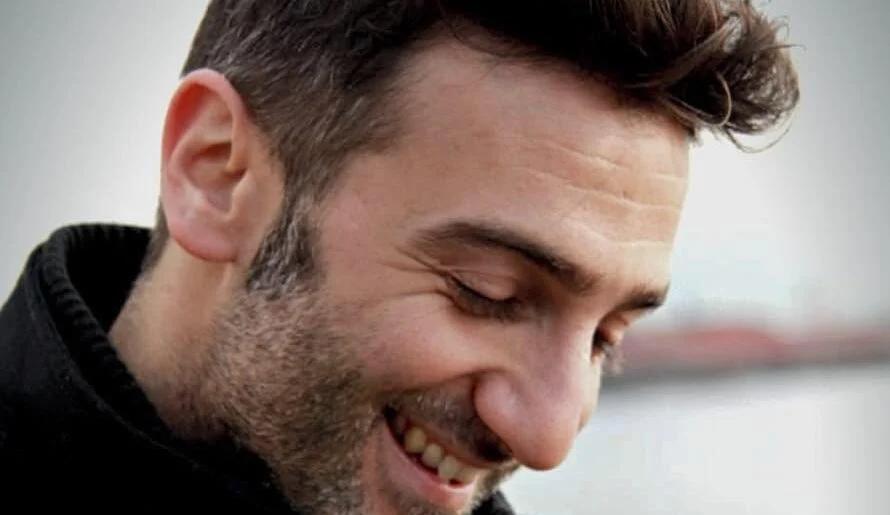 Sala Consilina: l’attore Andrea Di Maria in scena con Vincenzo Salemme nella tournèe estiva di “…E fuori nevica!”