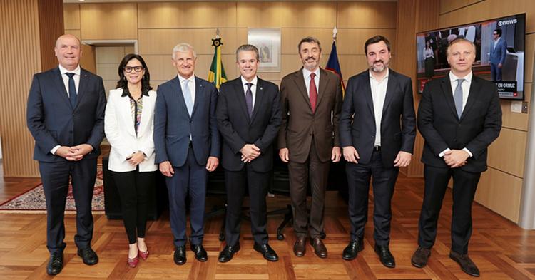 Ministério da Agricultura avança diálogo com a Itália sobre o setor cafeeiro