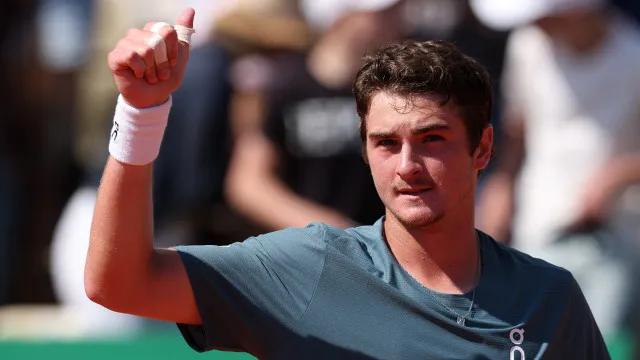 Fonseca vence mais uma e terá número 6 pela frente no ATP de Munique