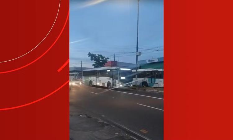 Paralisação dos rodoviários entra no 3º dia em Manaus; ônibus seguem com circulação reduzida, diz sindicato