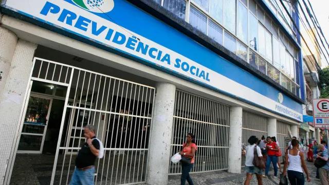 Fila de espera do INSS cai para 1,2 milhão de requerimentos