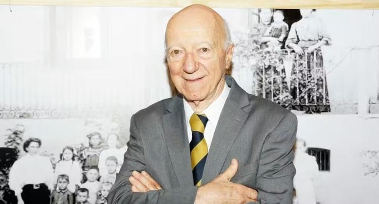 Morre aos 93 anos o jornalista Claudio Carsughi