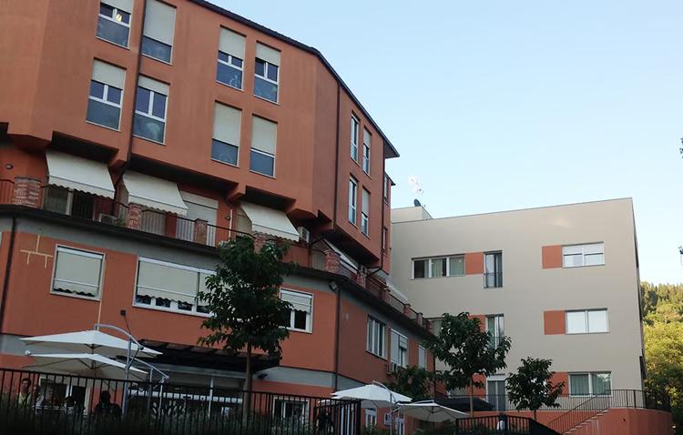 Firenze, Casa di Cura Villa delle Terme, presidio Cgil-Cisl-Uil di categoria per denunciare le condizioni di lavoro