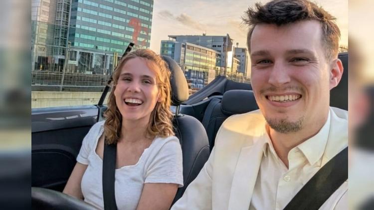 Ex-trans convertida testemunha gravidez mesmo após sequelas da transição de gênero
