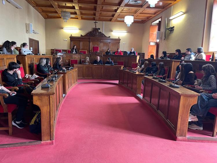 Concluso il progetto di riqualificazione dello spazio neutro comunale in collaborazione con l’Istituto “Guttuso”