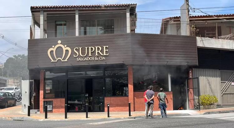 Lanchonete registra princípio de incêndio e fogo é contido por funcionários em Votorantim