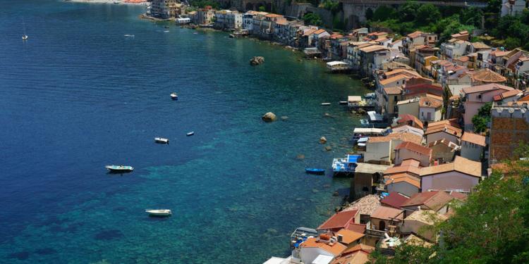 Borghi della Calabria, la rigenerazione... artigiana. Le botteghe come alternativa alla fuga