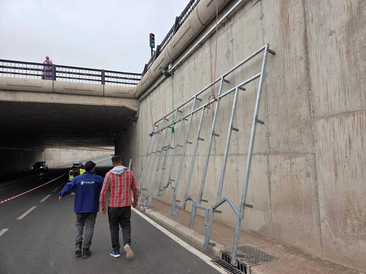 انطلاق اشغال تزيين النفق التحت ارضي بمدارة ايزيكي بمراكش + صور