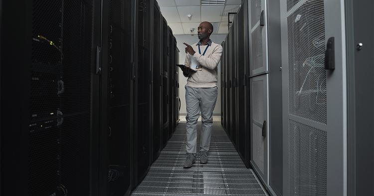 Investidores internacionais propõem data center no PR e negócios com cooperativas agropecuárias