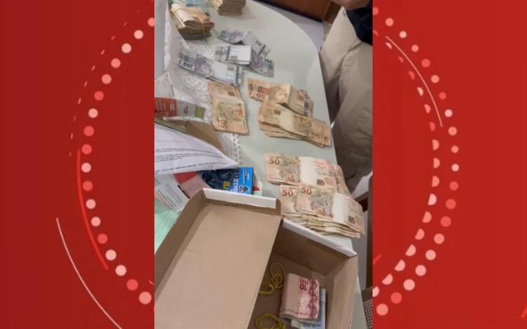 Operação que prendeu esposa de chefe de facção flagrou outro suspeito ao tentar jogar R$ 50 mil pela janela em Salvador