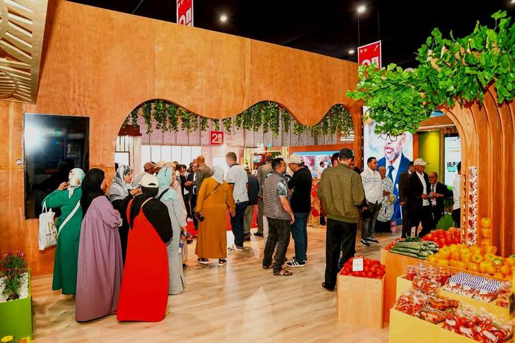 رواق سوس يلفت الأنظار بالمعرض الدولي للفلاحة بمكناس + صور