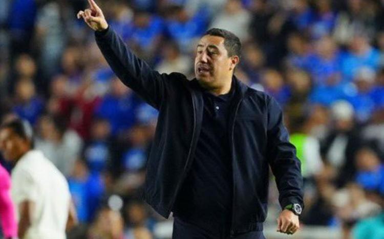 OFICIAL: Efraín Juárez deja de ser director técnico de Pumas UNAM tras el subcampeonato del Clausura 2026