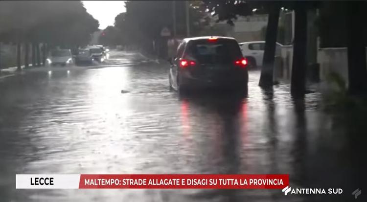 Lecce, strade allagate e disagi su tutta la provincia