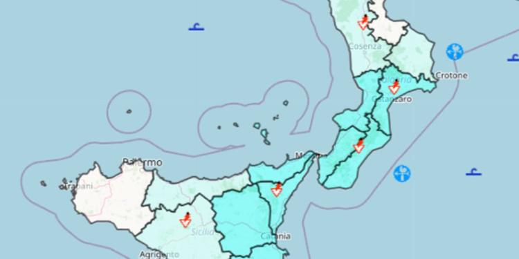 Maltempo in Sicilia e Calabria, martedì 22 settembre mari molto mossi, venti forti e rovesci: occhi puntati su Eolie e Stretto di Messina